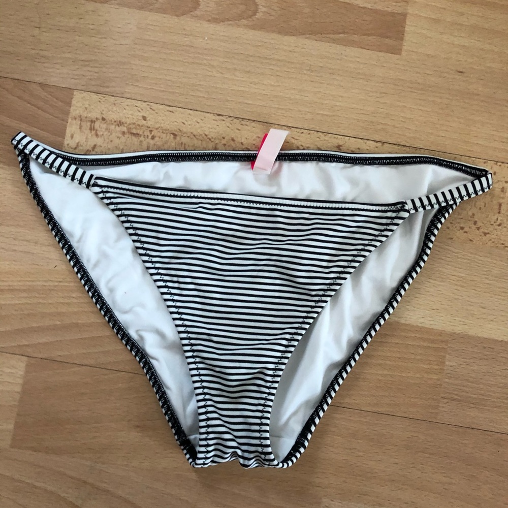 Bikini Bottom Victoria’s Secret